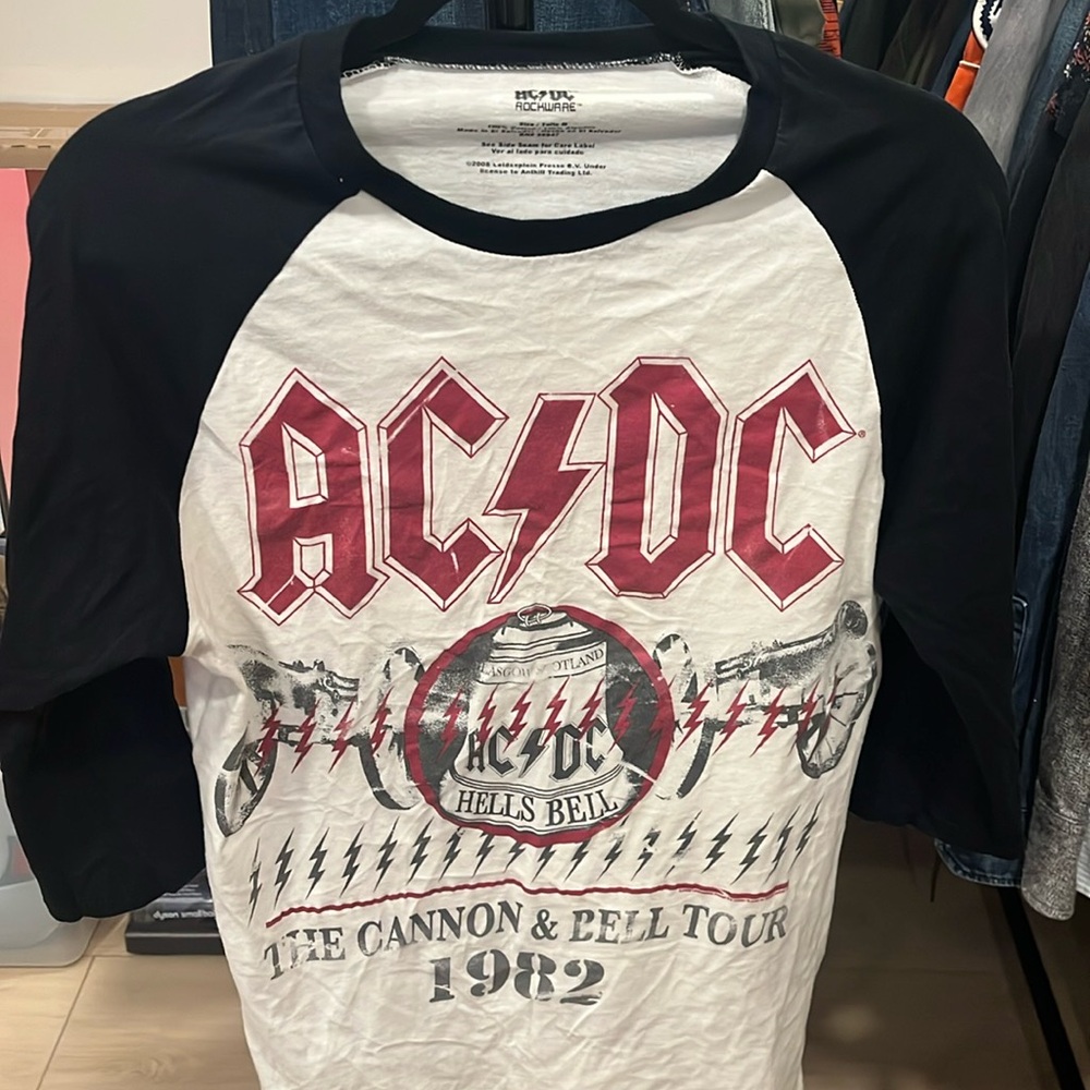 AC/DC • Vintage Inspired 1982 Tour Raglan Tee